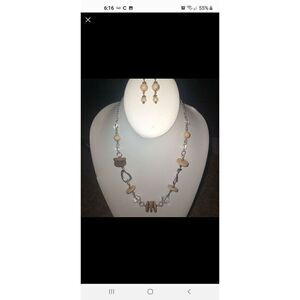 ę Jewelry set. Necklace and earrings